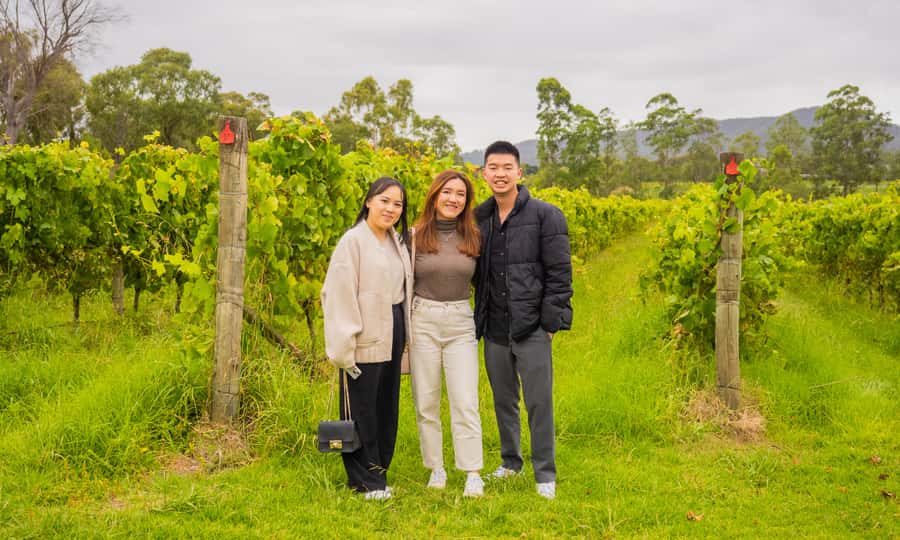 Yarra Valley Full Day Grazing Tour: Gin, Wine, Pizza, Cheese - Stag Lane Farm Distillery: Roman-Style Pizza Meets Gin Tasting